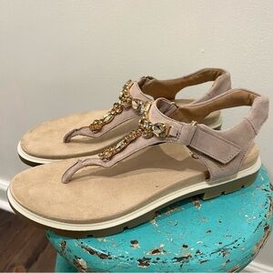 NEW IGI CO Made in Italy Genuine Suede Leather Embellished thong Sandals